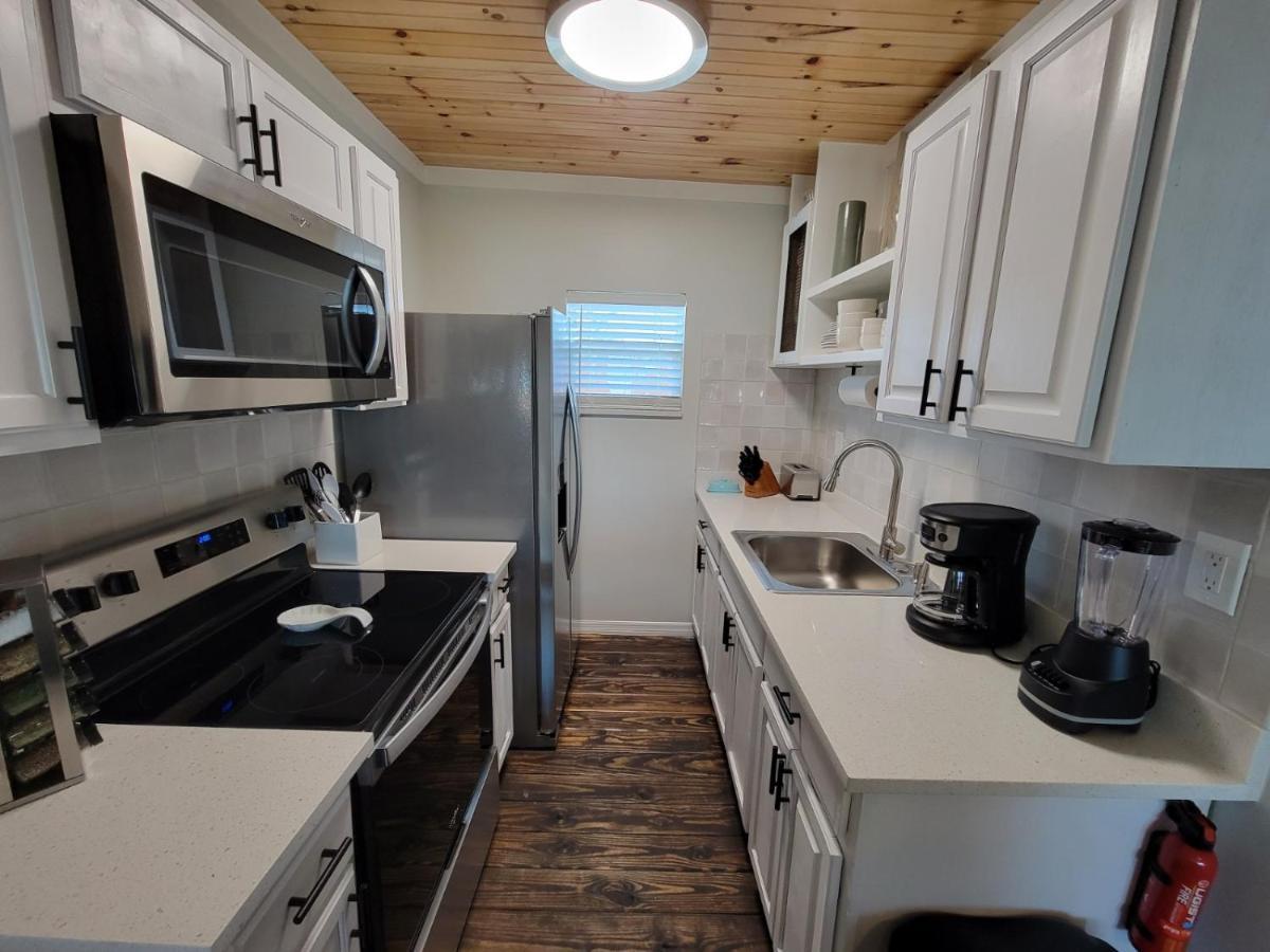 Camp St. Cabanas Unit 3 On Lake Dora 타바레스 외부 사진